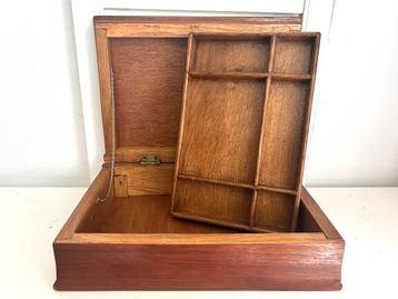 Antiek houten kist sieradenkist met vakverdeling beschikbaar voor biedingen