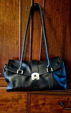 Prada Leren Schoudertas met Zilveren Hardware, Sieraden, Tassen en Uiterlijk, Tassen | Damestassen, Verzenden, Zo goed als nieuw