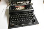 olympia progress AZERTY typemachine met koffer en sleuteltje, Antiek en Kunst, Ophalen of Verzenden