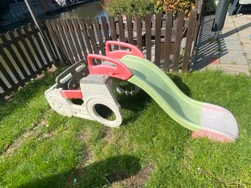 Smoby Speelauto met Zandbak & Glijbaan beschikbaar voor biedingen