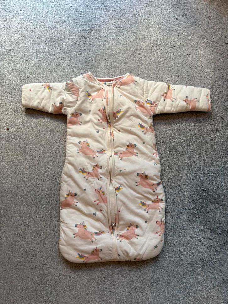 Baby slaapzak maat 68-74 met mouwen – eenhoorn print, Kinderen en Baby's, Dekens, Slaapzakjes en Inbakerproducten, Zo goed als nieuw
