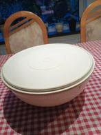 Grote Tupperware kom, Ophalen of Verzenden, Gebruikt, Crème, Bak of Kom