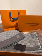 Lv muts&sjaal, Ophalen of Verzenden, Zo goed als nieuw, Zwart