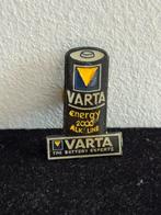 Varta Vintage Pin, Verzamelen, Speldjes, Pins en Buttons, Ophalen of Verzenden, Gebruikt, Merk, Speldje of Pin