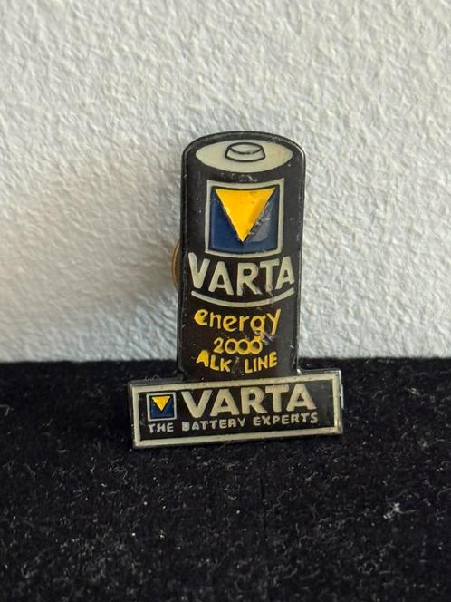 Varta Vintage Pin, Verzamelen, Speldjes, Pins en Buttons, Gebruikt, Speldje of Pin, Merk, Ophalen of Verzenden