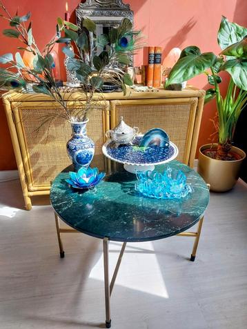 Groen Marmeren Tafel  beschikbaar voor biedingen