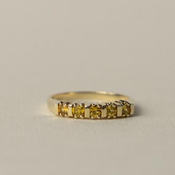 vintage 9 karaat gouden rij ring met gele topaas edelsteen beschikbaar voor biedingen