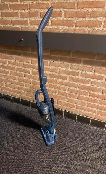 2-in-1 steelstofzuiger beschikbaar voor biedingen