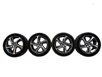 Velgen set + banden van een Volvo V40 beschikbaar voor biedingen