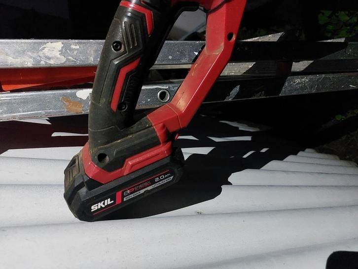 Skil kantenmaaier, Tuin en Terras, Bosmaaiers, Zo goed als nieuw, Accu, Ophalen