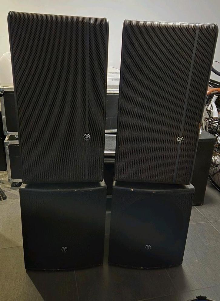 Mackie set hd1531 srm1801, Audio, Tv en Foto, Luidsprekers, Zo goed als nieuw, Subwoofer, 120 watt of meer, Overige merken, Ophalen