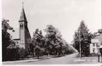 Overdinkel (Ov) R.K. Kerk 1973. -met ANWB wegwijzer-, Verzamelen, Ansichtkaarten | Nederland, Verzenden, 1960 tot 1980, Gelopen