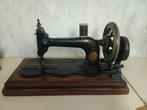 Antieke Singer naaimachine, tafelmodel, handslinger, Ophalen