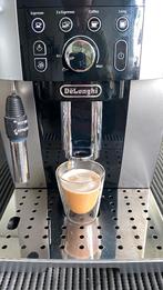 Koffiemachine deLonghi Magnifica S, Witgoed en Apparatuur, Koffiezetapparaten, Stoompijpje, Ophalen of Verzenden, Zo goed als nieuw