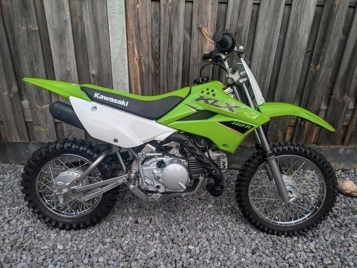 (nieuwe) Kawasaki klx110r 2022 pitbike, Honda crf110 Yamaha, Fietsen en Brommers, Minibikes, Midibikes en Pitbikes, Zo goed als nieuw