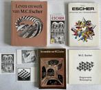 M.C. Escher 4 boeken, 3 ansichtkaarten, 1 folder, Antiek en Kunst, Kunst | Tekeningen en Foto's, Ophalen of Verzenden
