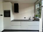 Complete keuken met inbouwapparatuur, Ophalen, Gebruikt, Wit, Graniet of Steen