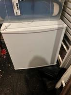 Mini koelkast, Witgoed en Apparatuur, Gebruikt, Minder dan 85 cm, Minder dan 60 cm, Vrijstaand