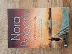 Nora Roberts - Verbroken Lijn, Ophalen of Verzenden, Gelezen, Nederland