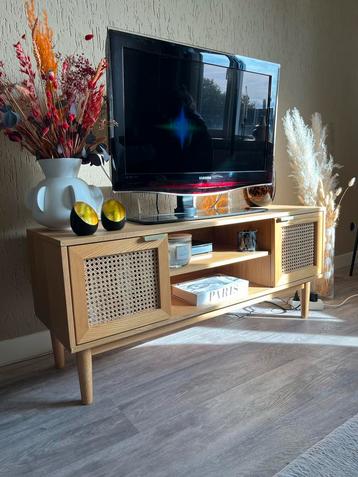 Rotan TV Meubel - Gebruikt, Prima Staat beschikbaar voor biedingen