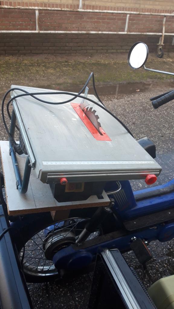 Tafelzaag - Gebruikt, Doe-het-zelf en Verbouw, Gereedschap | Zaagmachines, Gebruikt, Cirkelzaag, Onbekend, 600 tot 1200 watt