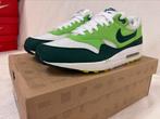 Nike Air Max 1 Gorge Green DS ( zeer exclusief) 43, Kleding | Heren, Schoenen, Nieuw, Ophalen of Verzenden, Sportschoenen