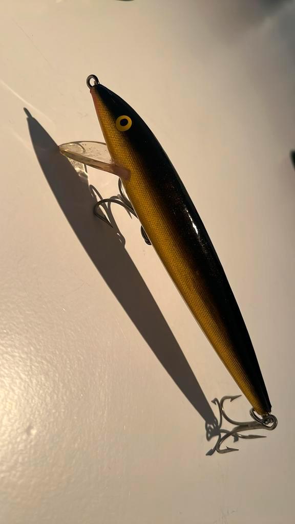 Rapala Magnum Floating 18 Finland – HOUT – Near Mint!, Watersport en Boten, Hengelsport | Roofvissen, Zo goed als nieuw, Overige typen