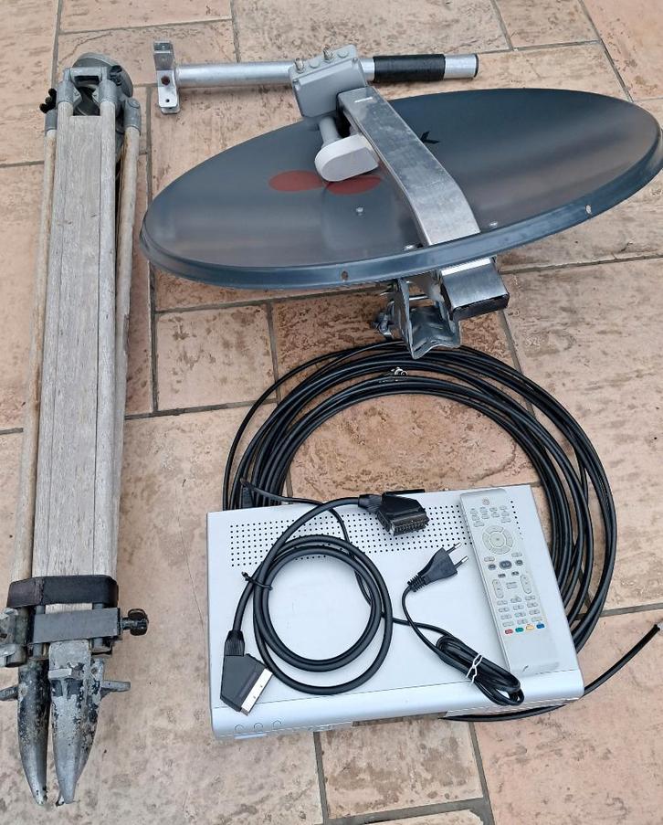 satelliet-schotel-set, Caravans en Kamperen, Kampeeraccessoires, Gebruikt, Ophalen