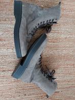 Veter laars in suede Massimo Dutti  mt. 39, Kleding | Dames, Schoenen, Verzenden, Zo goed als nieuw, Zwart, Hoge laarzen