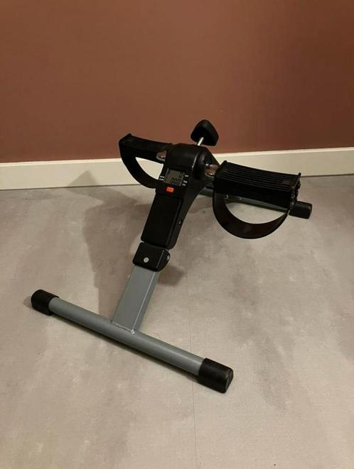 Inklapbare stoelfiets – Met computer & verstelbare weerstand, Sport en Fitness, Fitnessapparatuur, Zo goed als nieuw, Metaal, Ophalen