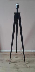 Zwarte vloerlamp driepoot zwart., Ophalen, Zo goed als nieuw, Metaal, 150 tot 200 cm