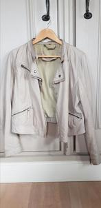 Stoer leren jasje van soepel leer
Maat 40
Merk "Vanilia", Kleding | Dames, Vanilia, Ophalen of Verzenden, Maat 38/40 (M), Beige