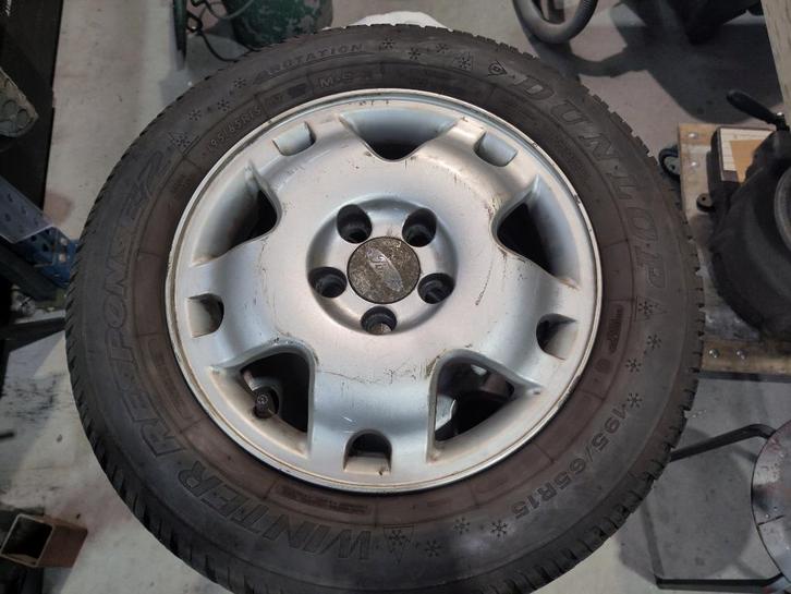 Ford tourneo/transit connect winter banden met alu velgen, Auto-onderdelen, Banden en Velgen, Banden en Velgen, Winterbanden, 15 inch