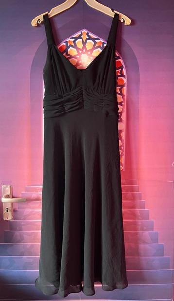 Mooie gala/cocktail jurk van Vera moda maat 40/42 nu 24,99€ beschikbaar voor biedingen