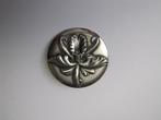 Broche Orchidee antiek verzilverd of zilver, Verzenden, Overige materialen, Broche