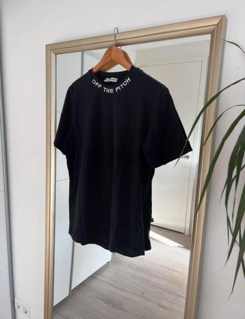 Off The Pitch T-shirt - Maat L beschikbaar voor biedingen