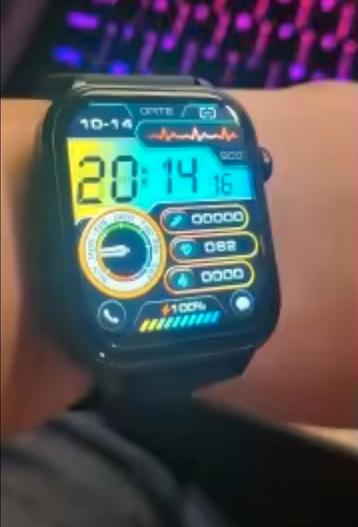 Smartwatch Android  beschikbaar voor biedingen