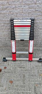 Tk zgan Altrex uitschuifbare ladder type TL Smart up 1 x 13, Doe-het-zelf en Verbouw, Ladders en Trappen, Ophalen, Zo goed als nieuw