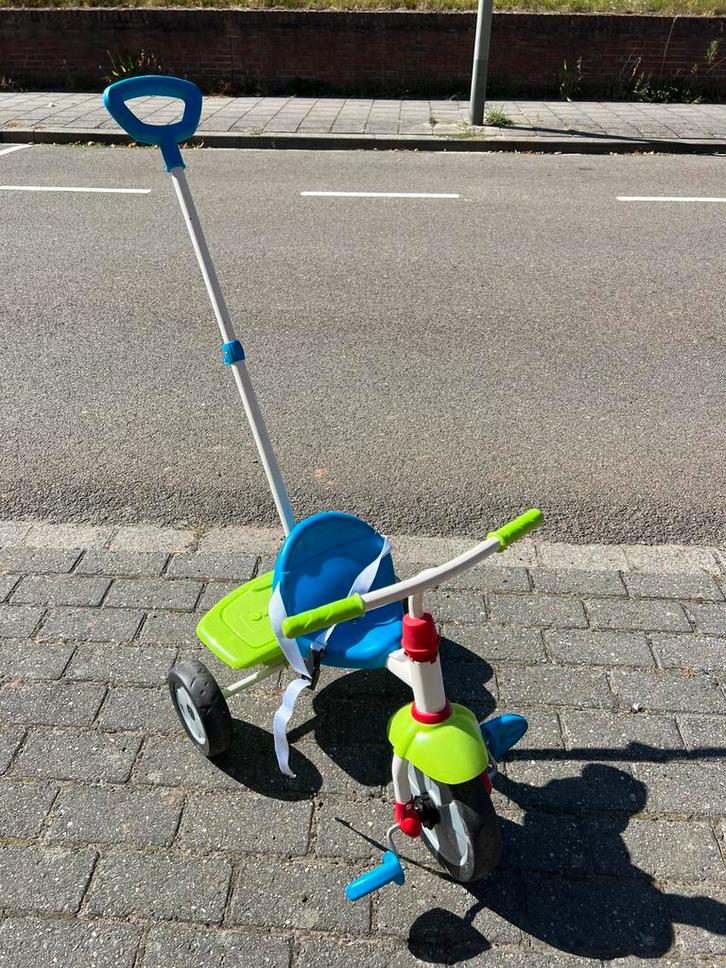 Driewieler smart trike met duwstang, Fietsen en Brommers, Fietsen | Driewielers, Gebruikt, Duwstang, Ophalen