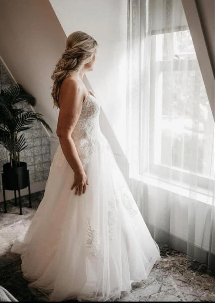 Adore bruidsjurk, Kleding | Dames, Trouwkleding en Trouwaccessoires, Zo goed als nieuw, Trouwjurk, Wit, Ophalen of Verzenden