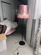 Sta lamp met roze kap, Huis en Inrichting, Lampen | Vloerlampen, Ophalen, Zo goed als nieuw, 150 tot 200 cm