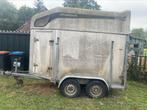 Gebruikte trailer 1,5 paards, Ophalen, Zo goed als nieuw, Hout