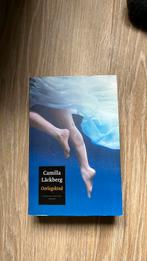 Camilla Läckberg - Oorlogskind, Ophalen of Verzenden, Zo goed als nieuw, Camilla Läckberg