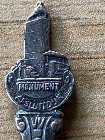 Lepeltje klein monument Afsluitdijk Zuiderzeewerken beschikbaar voor biedingen