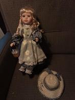 Vintage Porseleinen Pop met Accessoires, Ophalen of Verzenden