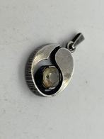 B139 Prachtige zilveren Karl Laine Finland hanger, Overige voorstellingen, Ophalen of Verzenden, X, Zilver