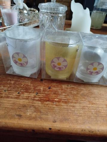 NIEUW Set van 24 waxinelichtjes in wit en licht geel