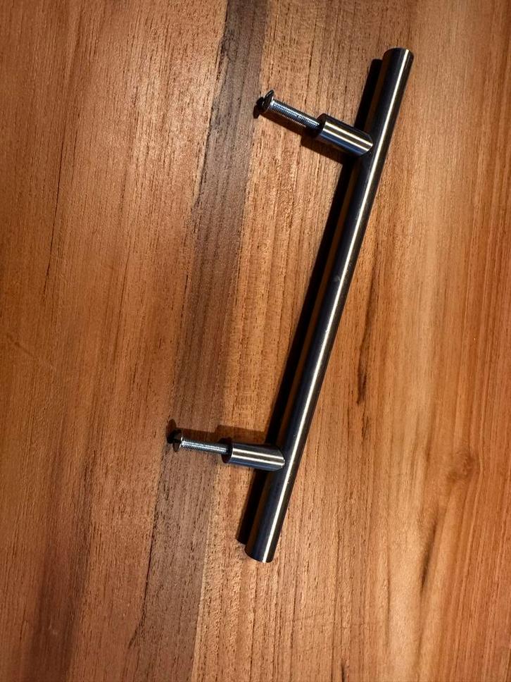 12 RVS Handgrepen met Schroeven - Keuken, Doe-het-zelf en Verbouw, Hang- en Sluitwerk, Zo goed als nieuw, Overige typen, Rvs, Ophalen
