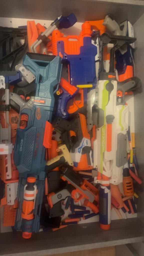 Nerf collectie van een paar jaar, Kinderen en Baby's, Speelgoed | Buiten | Actiespeelgoed, Gebruikt, Ophalen