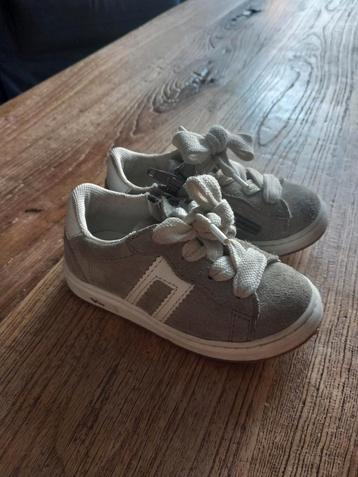 Sneakers jongen VTY maat 23 beschikbaar voor biedingen